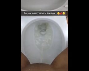 Snapchat little Toilet Pee Treat