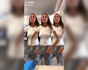 TikTok Hot Teen No Bra Braless Dancing Saggy Tits