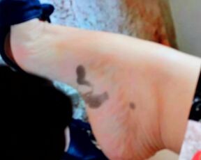 3 Cumshots on kate feet pics (feet instagram model)