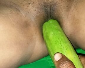 Bhabhi ne sabji dalva Diya chut my