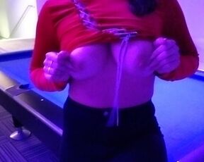 shows tits on the pool table