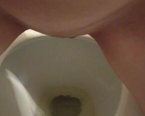 Madison Peeing in Toilet