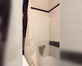 Desperately Pissing in the Shower